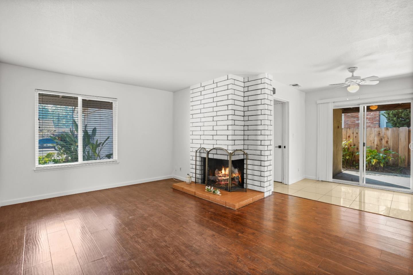 Detail Gallery Image 8 of 38 For 2320 Lido Circle, Stockton,  CA 95207 - 3 Beds | 2 Baths