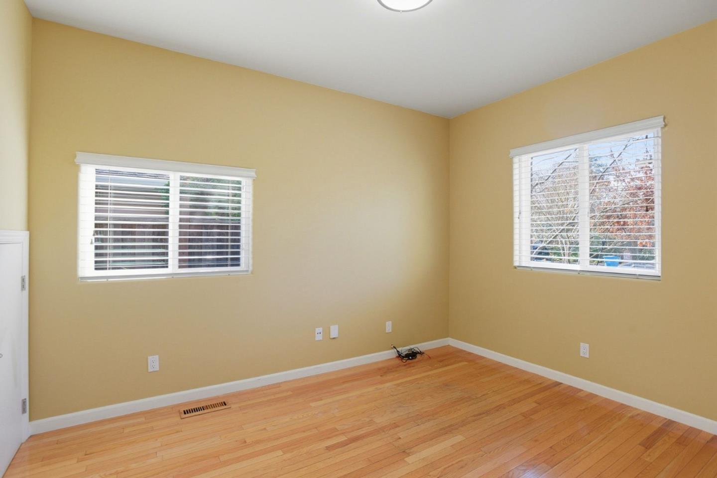 Detail Gallery Image 23 of 54 For 659 Upton St, Redwood City,  CA 94061 - 4 Beds | 4/1 Baths