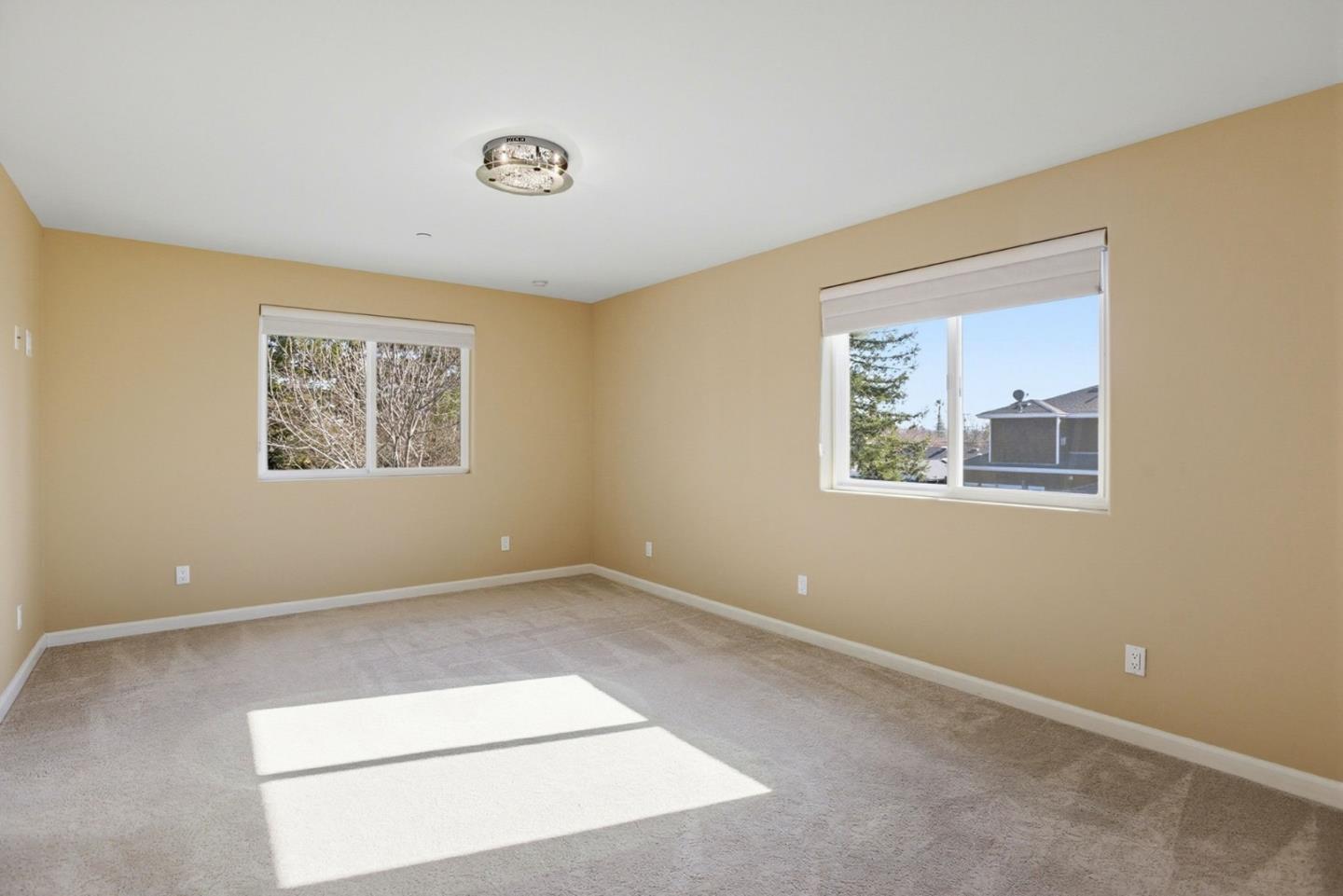 Detail Gallery Image 26 of 54 For 659 Upton St, Redwood City,  CA 94061 - 4 Beds | 4/1 Baths