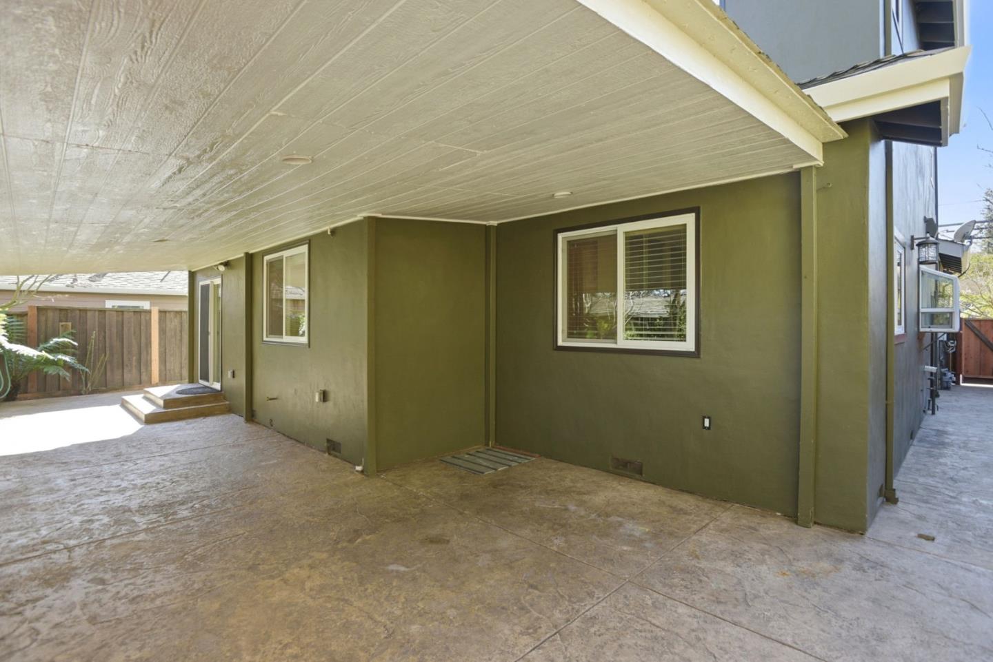 Detail Gallery Image 50 of 54 For 659 Upton St, Redwood City,  CA 94061 - 4 Beds | 4/1 Baths