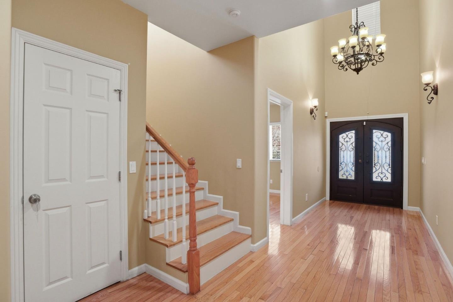 Detail Gallery Image 7 of 54 For 659 Upton St, Redwood City,  CA 94061 - 4 Beds | 4/1 Baths