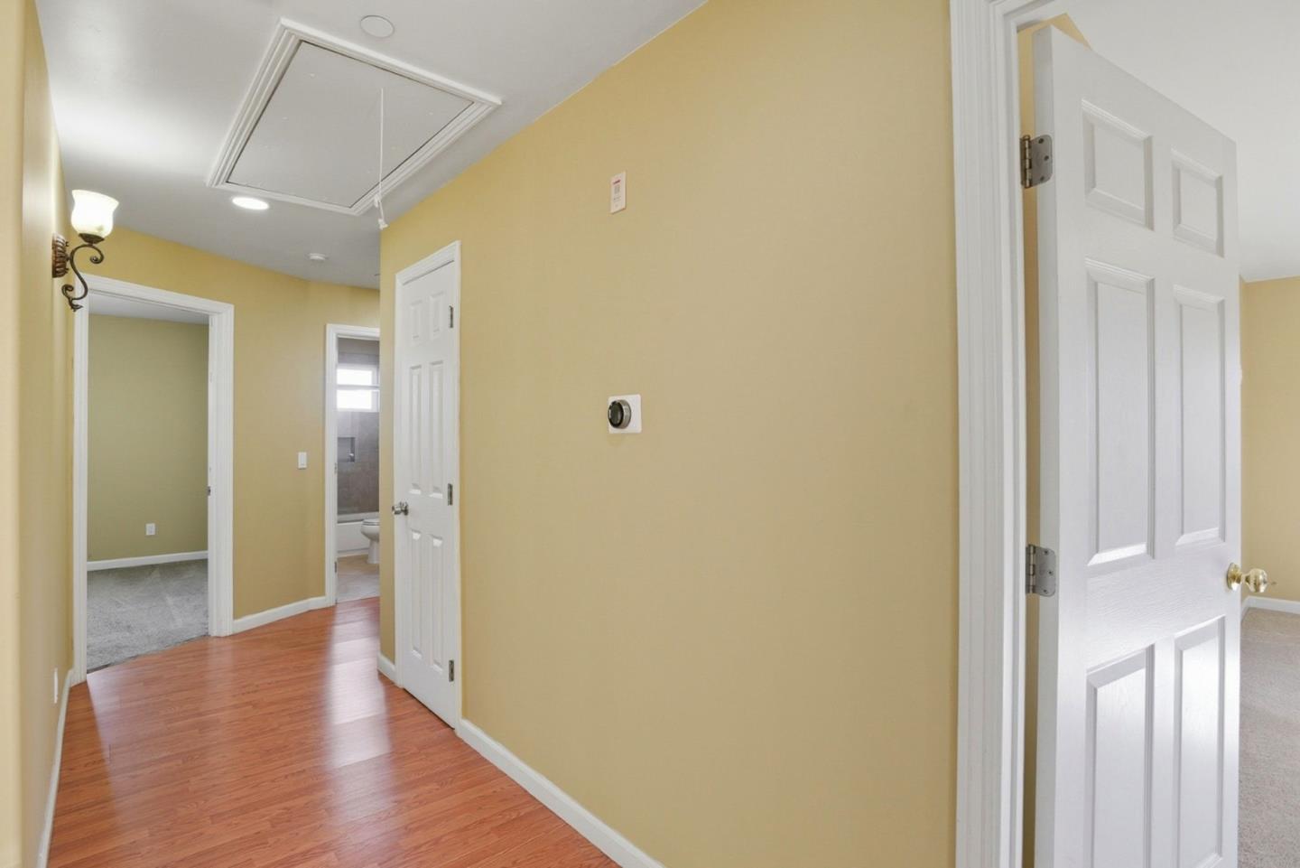 Detail Gallery Image 8 of 54 For 659 Upton St, Redwood City,  CA 94061 - 4 Beds | 4/1 Baths