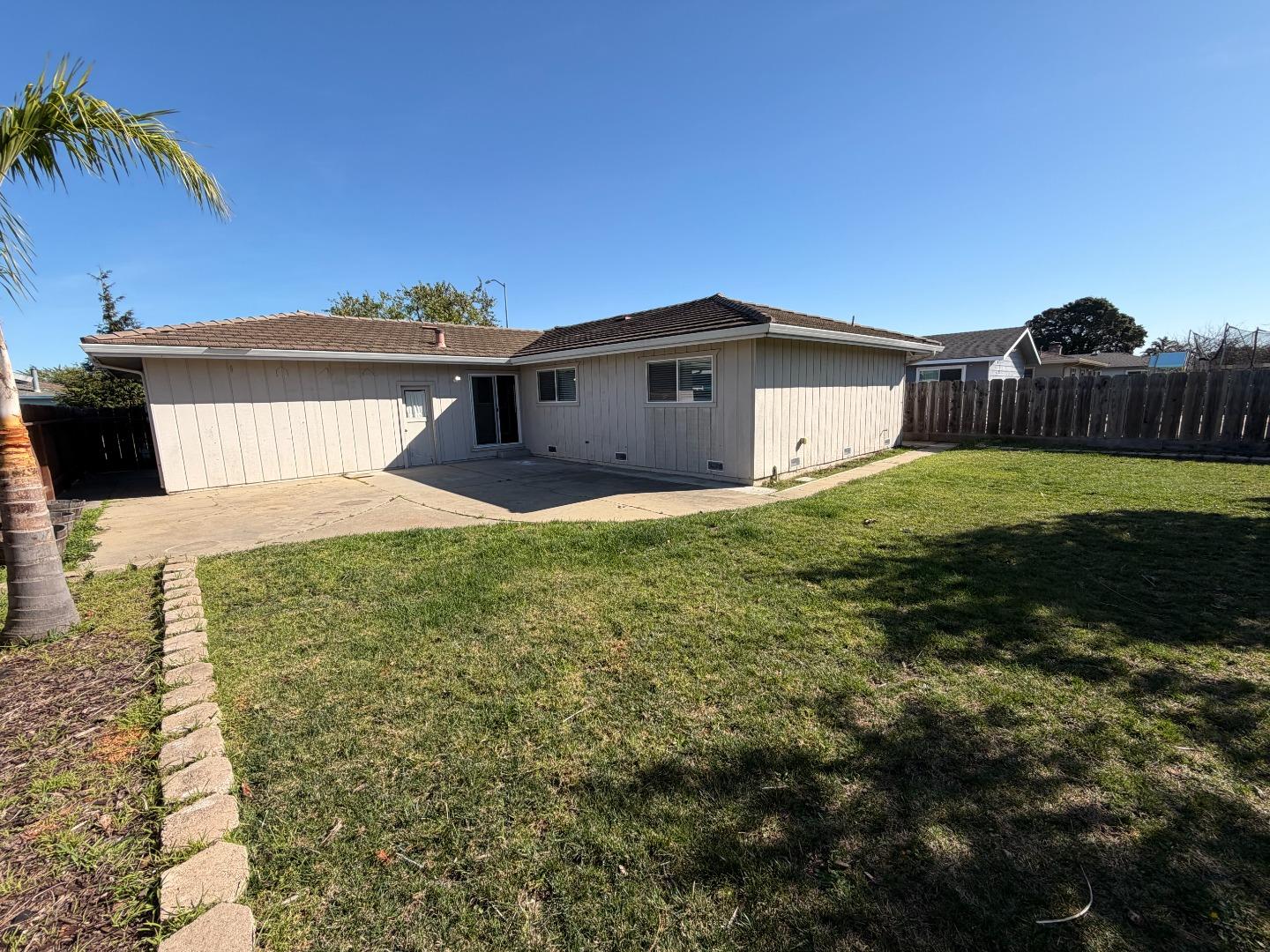 Detail Gallery Image 17 of 20 For 744 Atherton Cir, Salinas,  CA 93906 - 3 Beds | 2 Baths