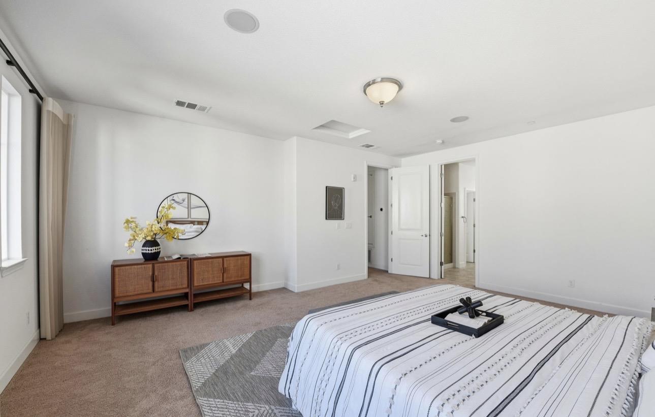 Detail Gallery Image 19 of 37 For 1053 El Capitan Ter, Sunnyvale,  CA 94085 - 3 Beds | 3 Baths