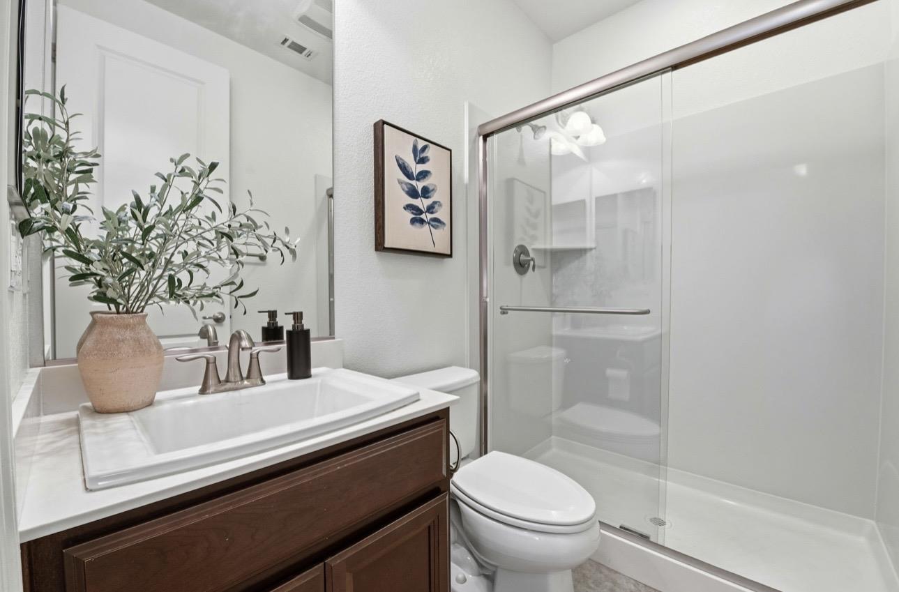 Detail Gallery Image 28 of 37 For 1053 El Capitan Ter, Sunnyvale,  CA 94085 - 3 Beds | 3 Baths