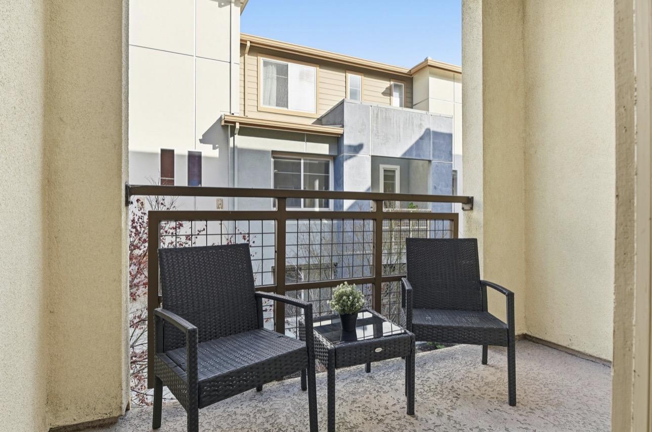 Detail Gallery Image 34 of 37 For 1053 El Capitan Ter, Sunnyvale,  CA 94085 - 3 Beds | 3 Baths