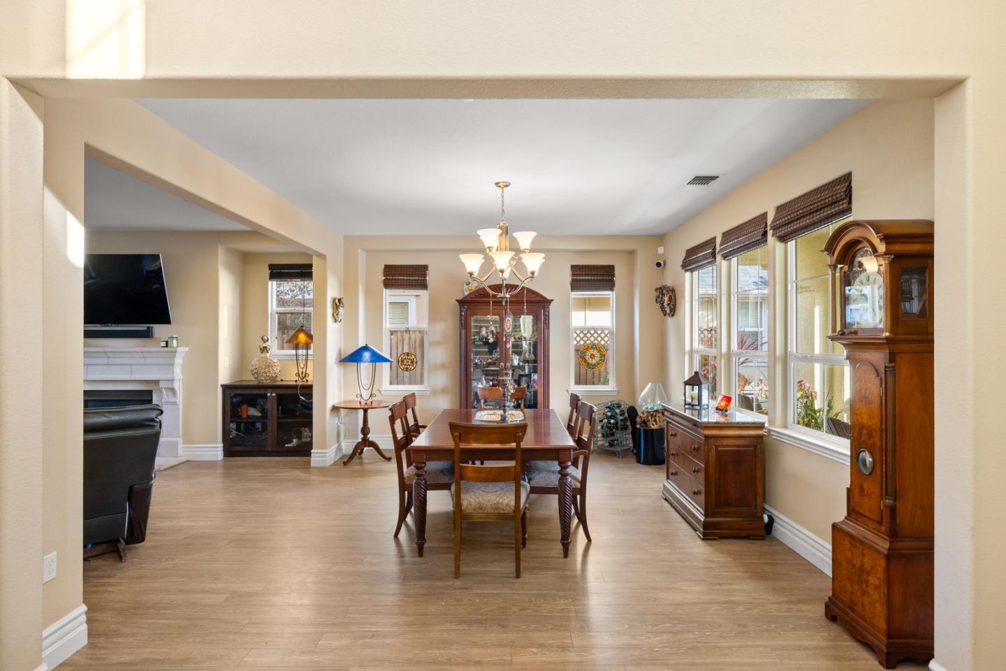 Detail Gallery Image 5 of 44 For 16410 E Garrison Dr, Marina,  CA 93933 - 3 Beds | 2/1 Baths