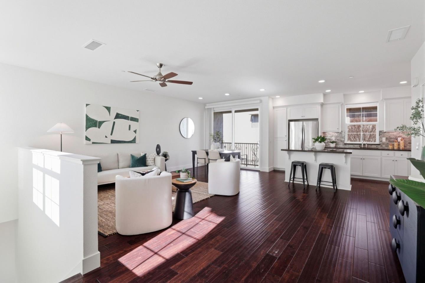 Detail Gallery Image 3 of 29 For 238 Carroll St #109,  Sunnyvale,  CA 94086 - 3 Beds | 2/1 Baths