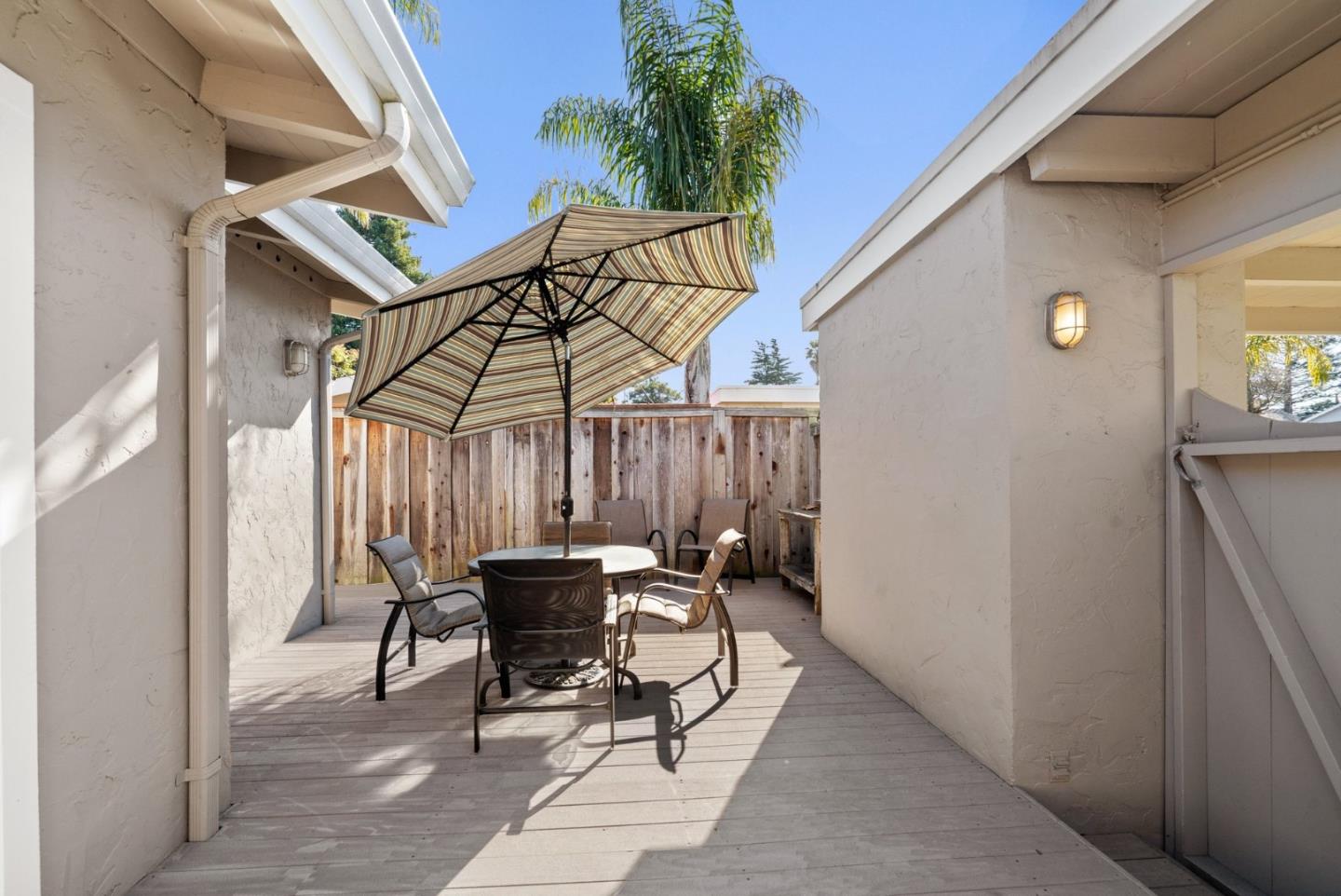 Detail Gallery Image 27 of 44 For 522 Spruce St, Aptos,  CA 95003 - 2 Beds | 2 Baths