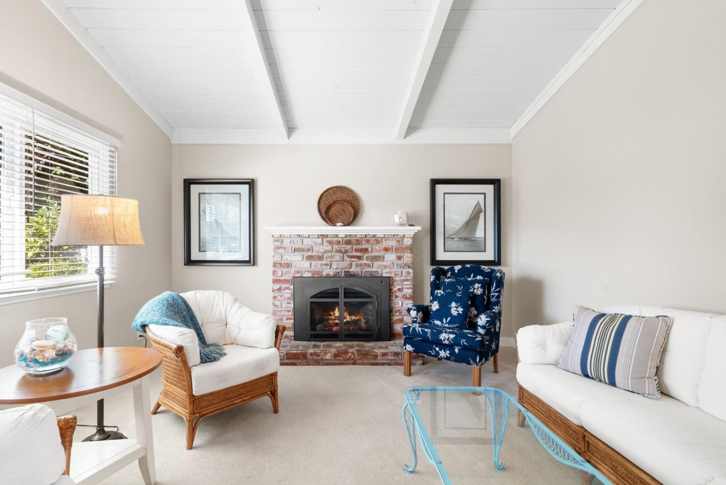 Detail Gallery Image 3 of 44 For 522 Spruce St, Aptos,  CA 95003 - 2 Beds | 2 Baths