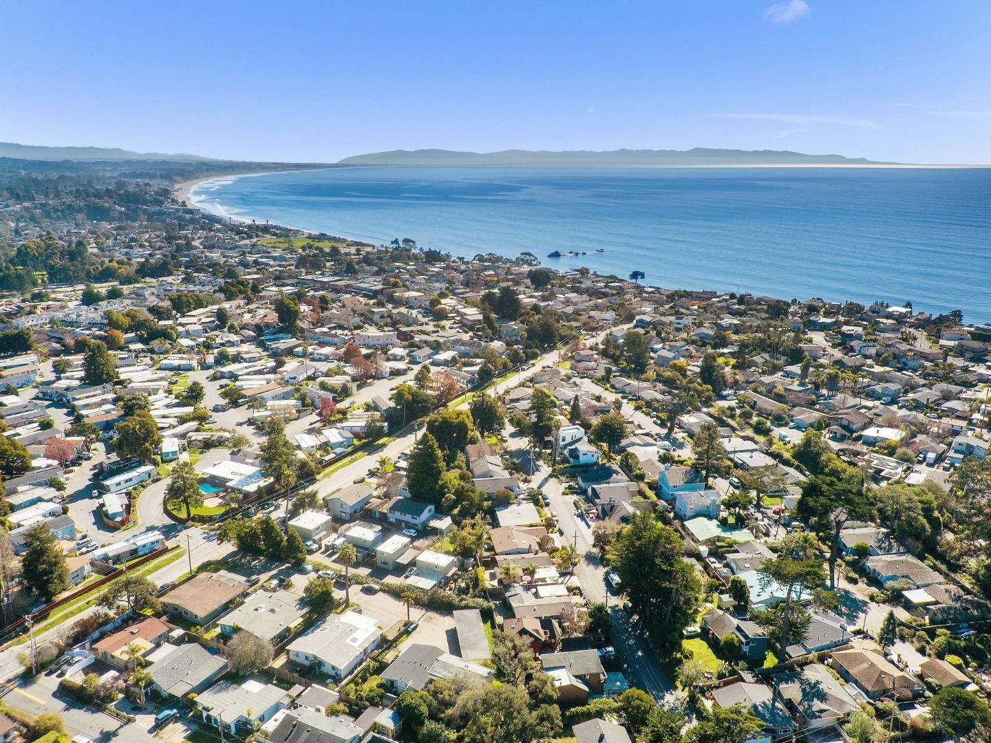 Detail Gallery Image 38 of 44 For 522 Spruce St, Aptos,  CA 95003 - 2 Beds | 2 Baths
