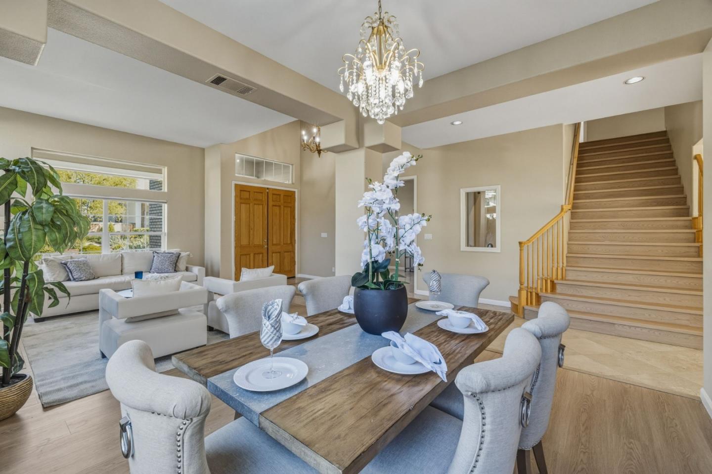 Detail Gallery Image 15 of 68 For 102 Forest Hill Dr, Clayton,  CA 94517 - 5 Beds | 3 Baths