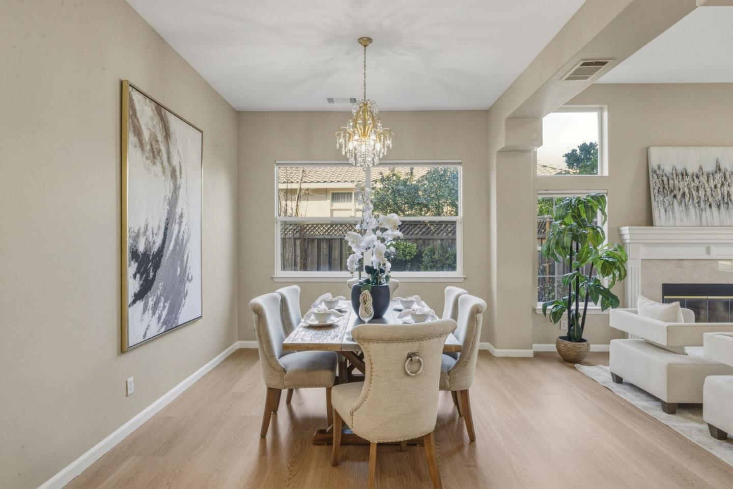 Detail Gallery Image 16 of 68 For 102 Forest Hill Dr, Clayton,  CA 94517 - 5 Beds | 3 Baths