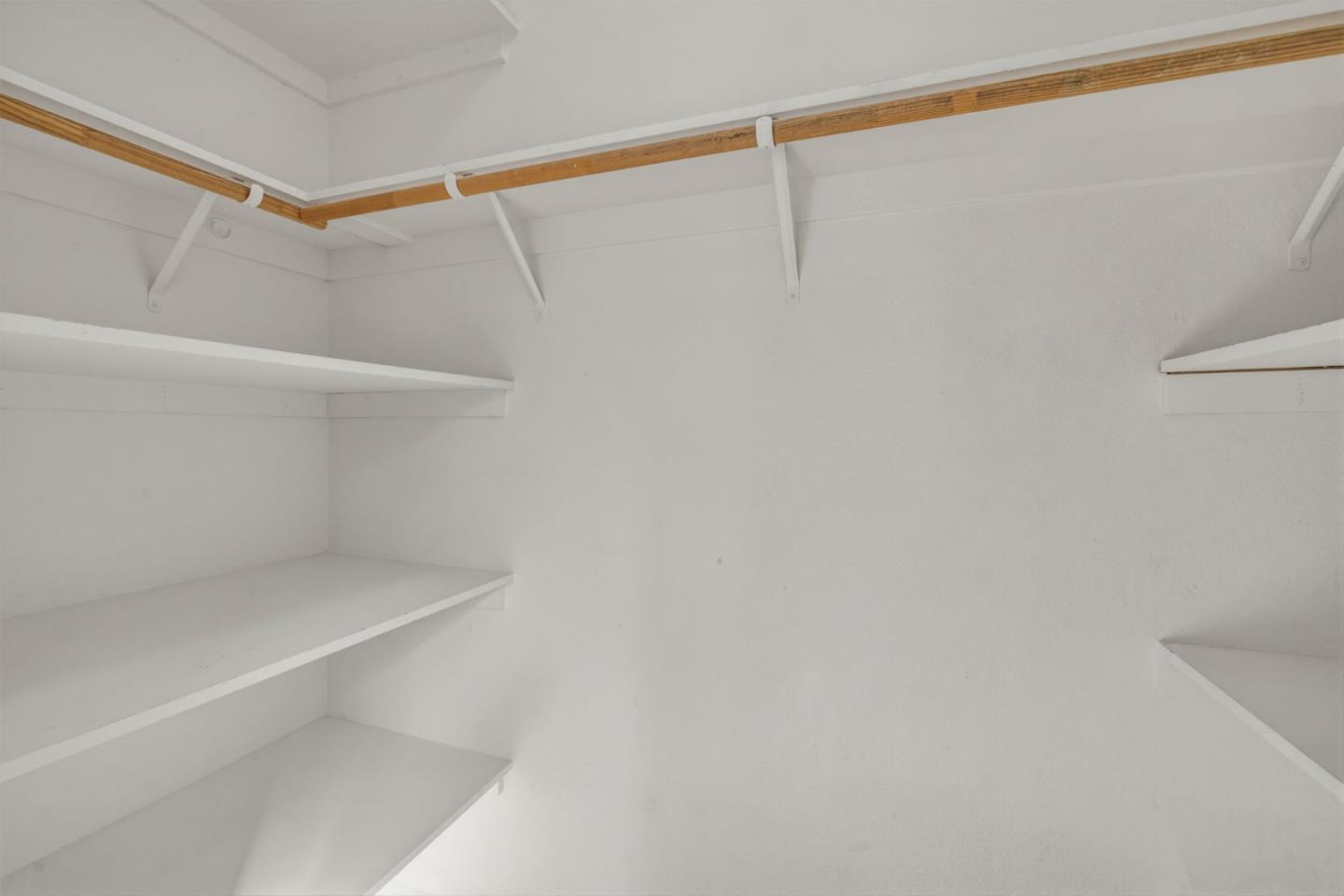 Detail Gallery Image 28 of 68 For 102 Forest Hill Dr, Clayton,  CA 94517 - 5 Beds | 3 Baths