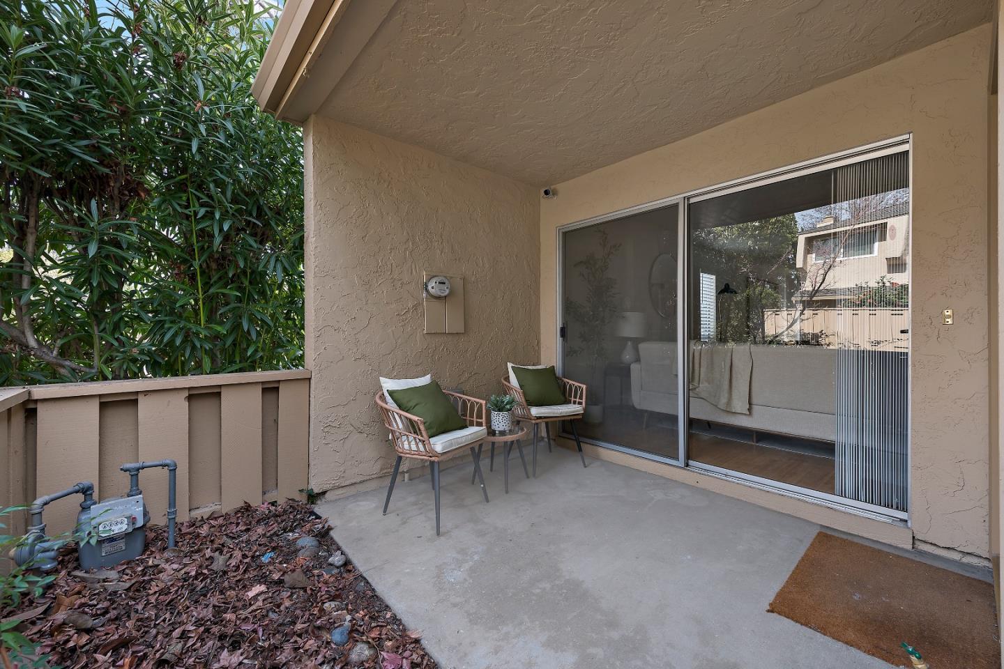 Detail Gallery Image 2 of 21 For 125 Connemara Way #104,  Sunnyvale,  CA 94087 - 2 Beds | 1/1 Baths