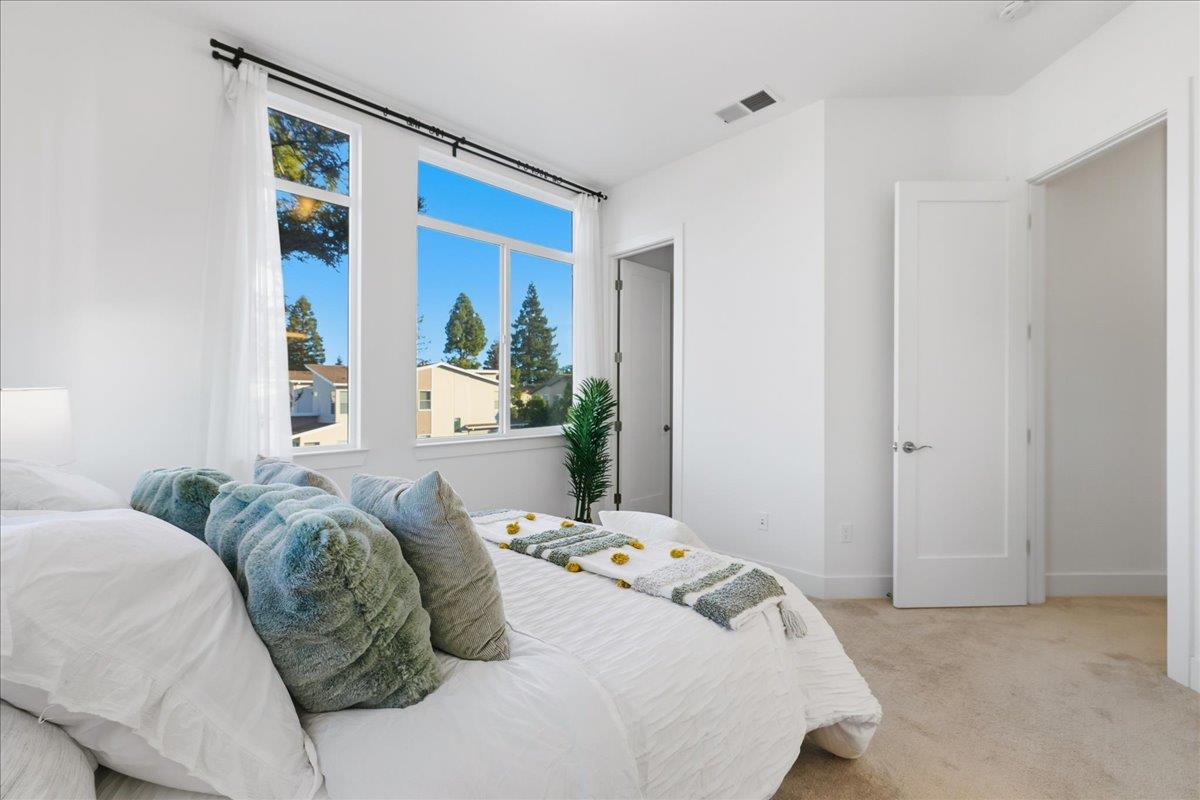 Detail Gallery Image 18 of 56 For 1121 Karlstad Dr, Sunnyvale,  CA 94089 - 3 Beds | 2/1 Baths