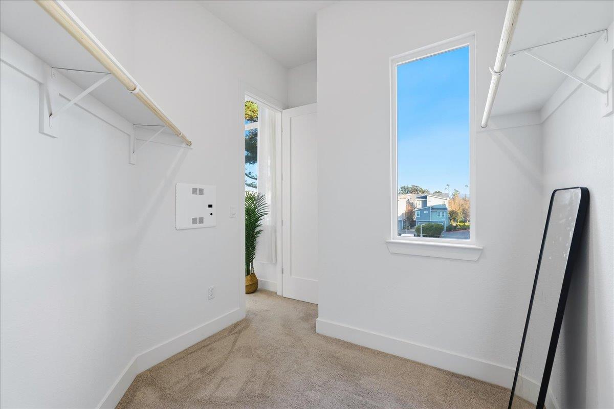 Detail Gallery Image 25 of 56 For 1121 Karlstad Dr, Sunnyvale,  CA 94089 - 3 Beds | 2/1 Baths