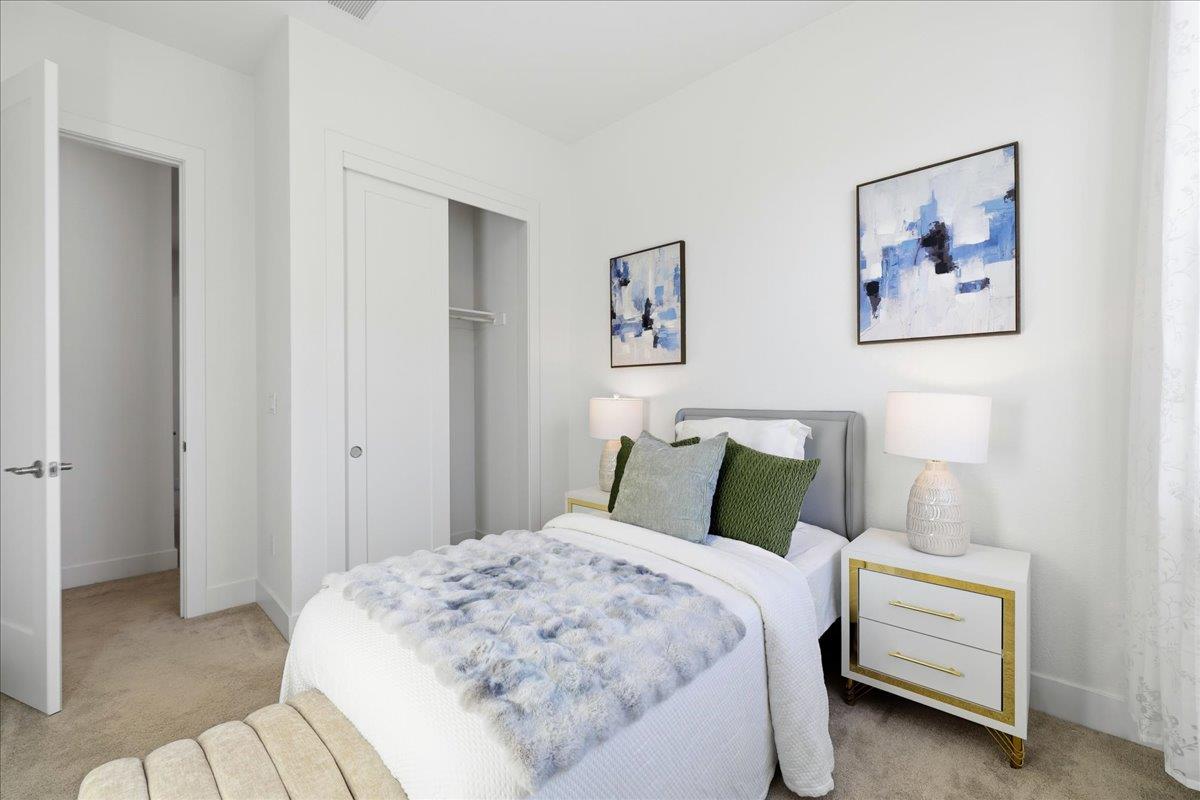 Detail Gallery Image 26 of 56 For 1121 Karlstad Dr, Sunnyvale,  CA 94089 - 3 Beds | 2/1 Baths