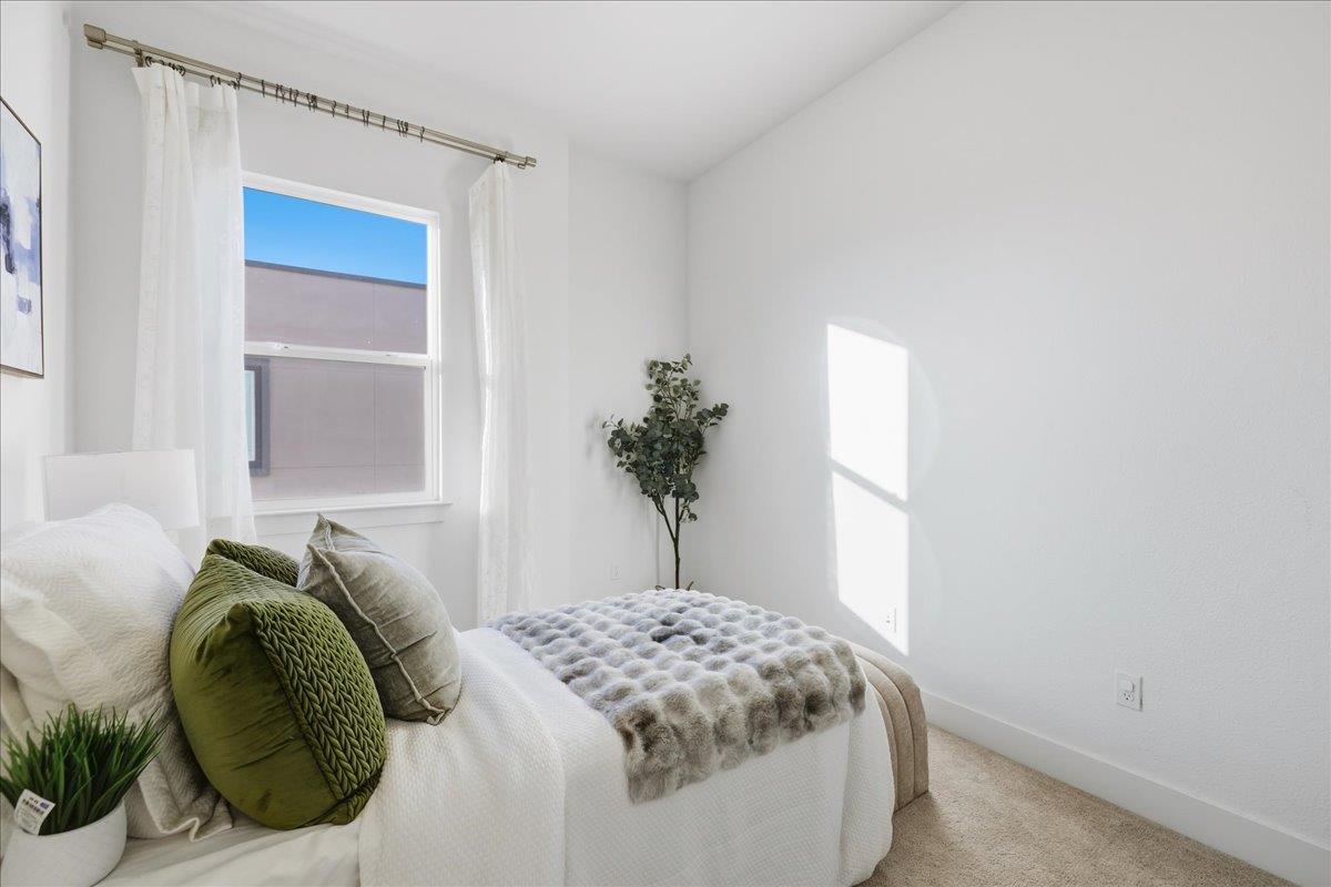 Detail Gallery Image 28 of 56 For 1121 Karlstad Dr, Sunnyvale,  CA 94089 - 3 Beds | 2/1 Baths