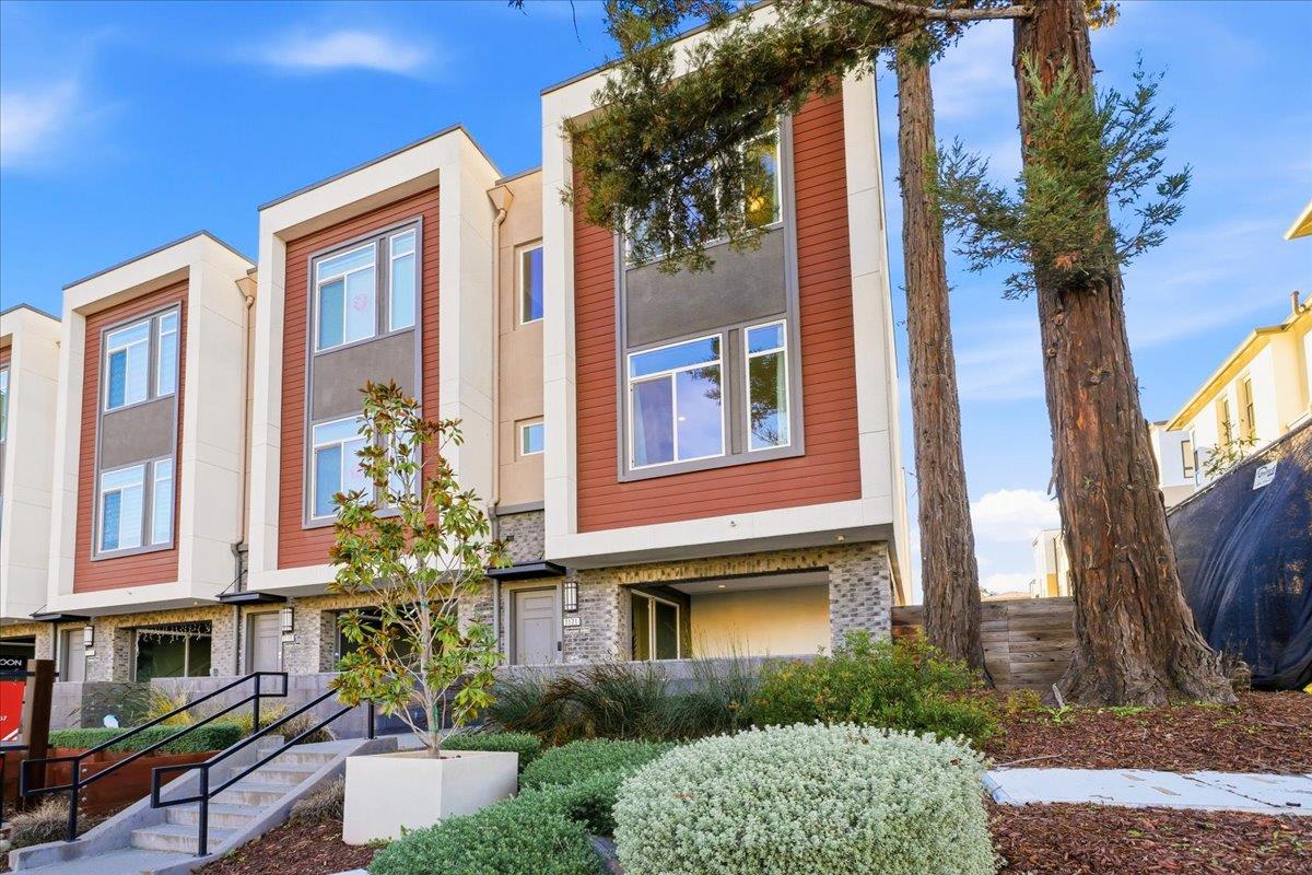 Detail Gallery Image 42 of 56 For 1121 Karlstad Dr, Sunnyvale,  CA 94089 - 3 Beds | 2/1 Baths