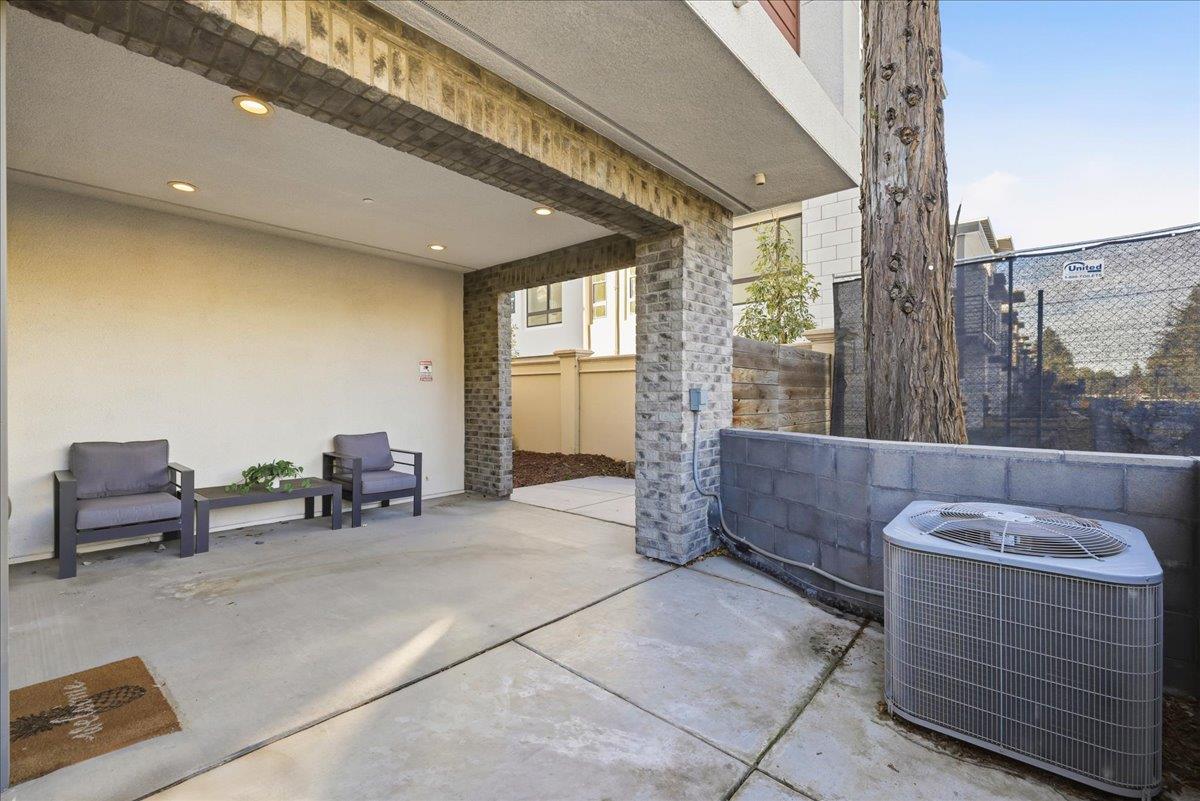 Detail Gallery Image 46 of 56 For 1121 Karlstad Dr, Sunnyvale,  CA 94089 - 3 Beds | 2/1 Baths