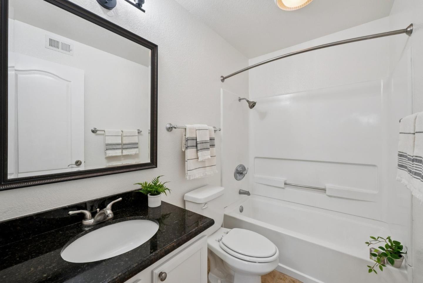 Detail Gallery Image 25 of 45 For 115 Reflections Dr #22,  San Ramon,  CA 94583 - 2 Beds | 2 Baths