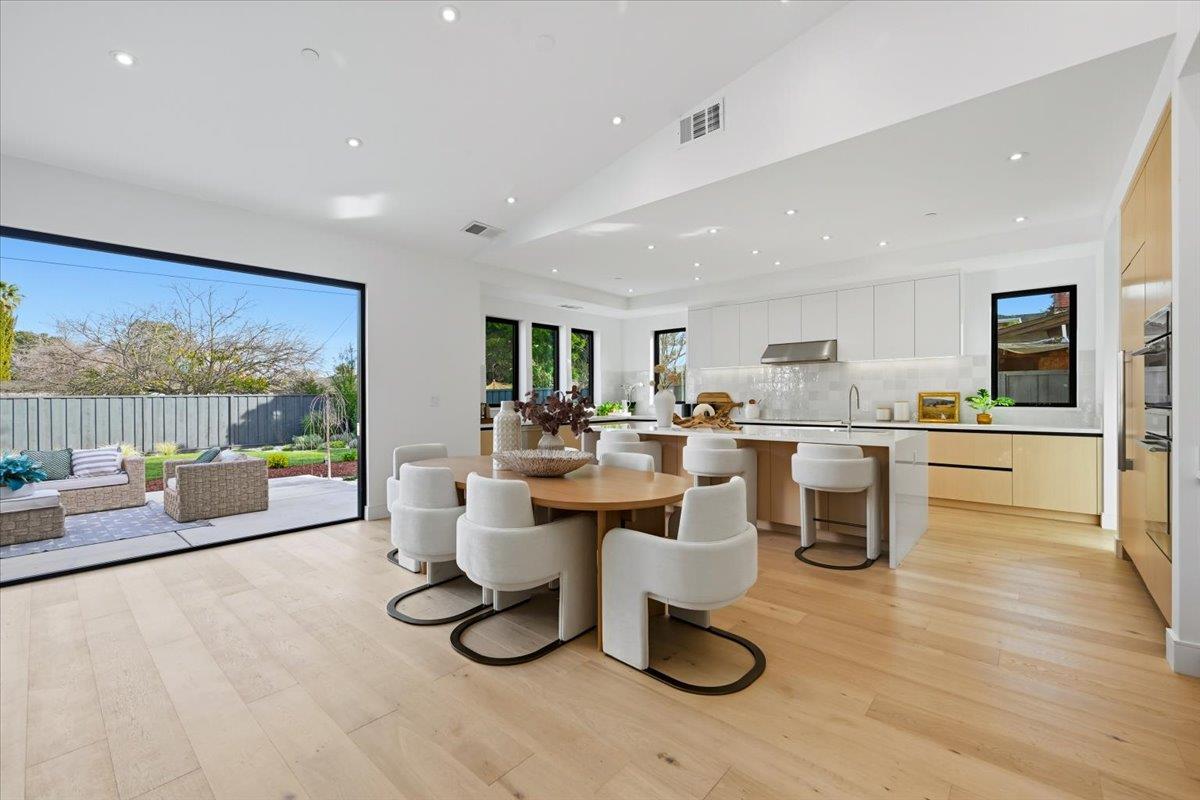 Detail Gallery Image 25 of 73 For 1340 Norman Dr, Sunnyvale,  CA 94087 - 5 Beds | 4/1 Baths