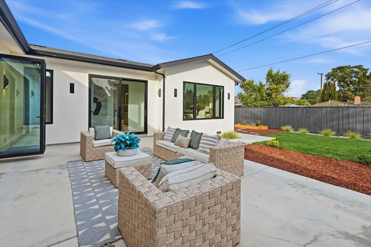 Detail Gallery Image 38 of 73 For 1340 Norman Dr, Sunnyvale,  CA 94087 - 5 Beds | 4/1 Baths