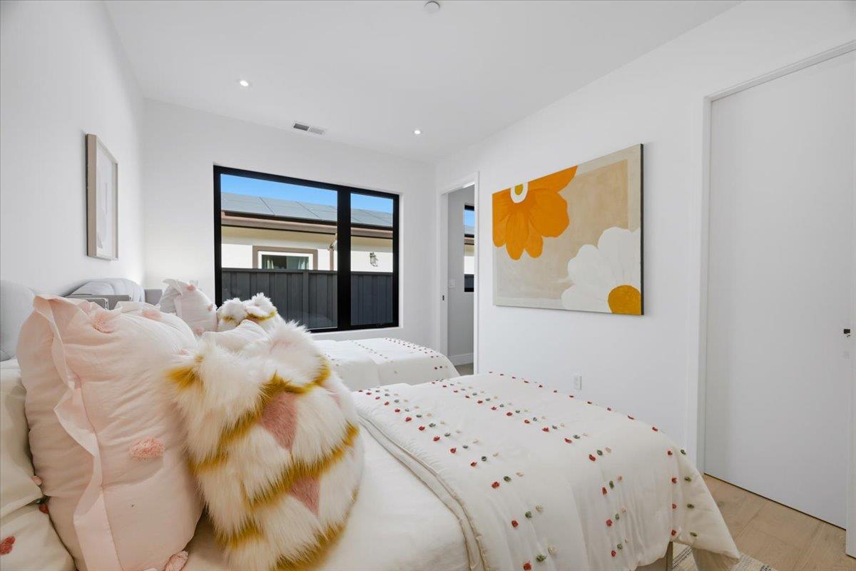 Detail Gallery Image 53 of 73 For 1340 Norman Dr, Sunnyvale,  CA 94087 - 5 Beds | 4/1 Baths