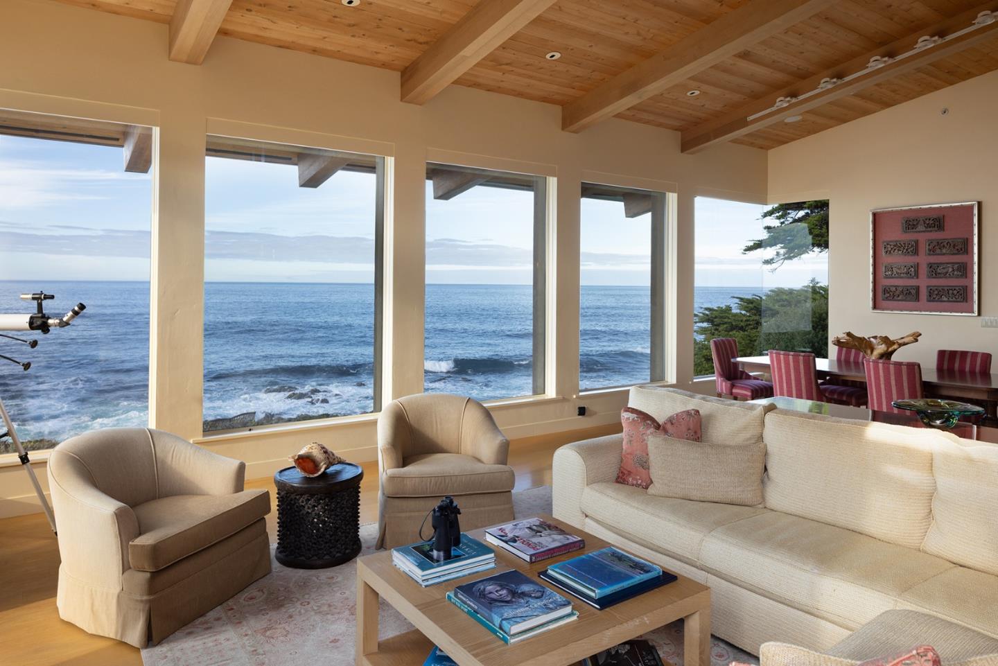 Detail Gallery Image 14 of 40 For 104 Yankee Point Dr, Carmel,  CA 93923 - 3 Beds | 4 Baths