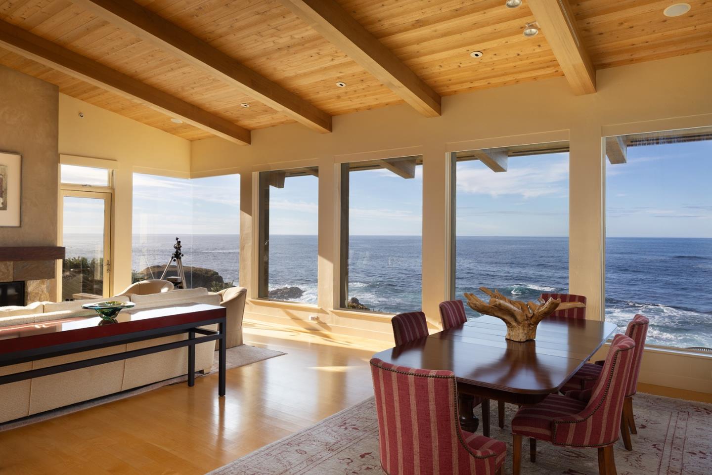 Detail Gallery Image 15 of 40 For 104 Yankee Point Dr, Carmel,  CA 93923 - 3 Beds | 4 Baths