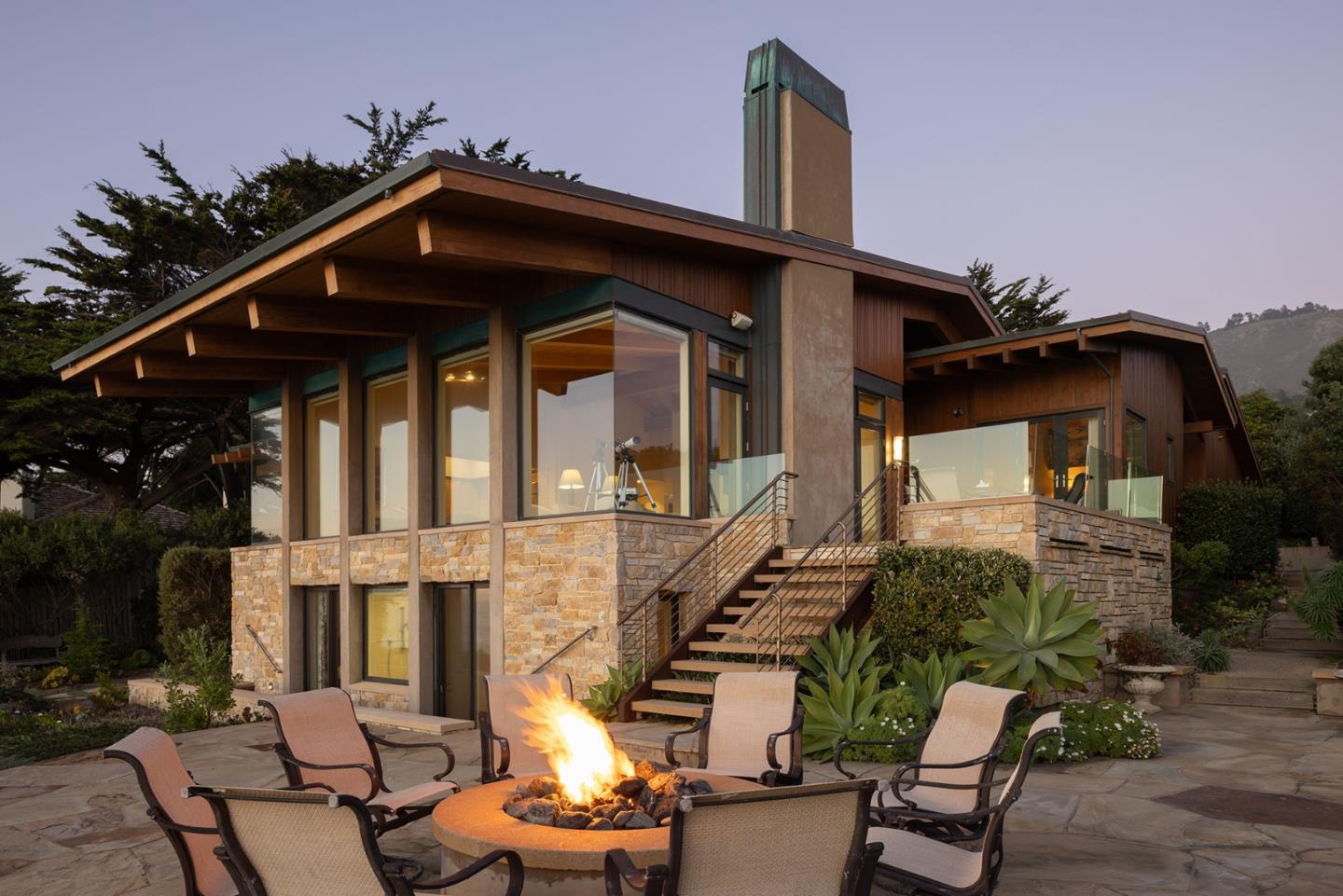 Detail Gallery Image 33 of 40 For 104 Yankee Point Dr, Carmel,  CA 93923 - 3 Beds | 4 Baths