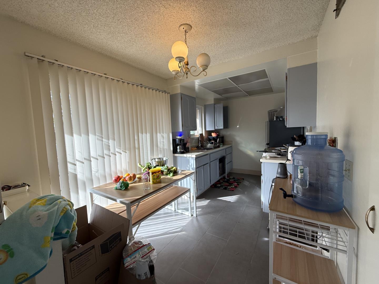 Detail Gallery Image 4 of 9 For 3173 Neal Ave #1,  San Jose,  CA 95117 - 2 Beds | 1 Baths