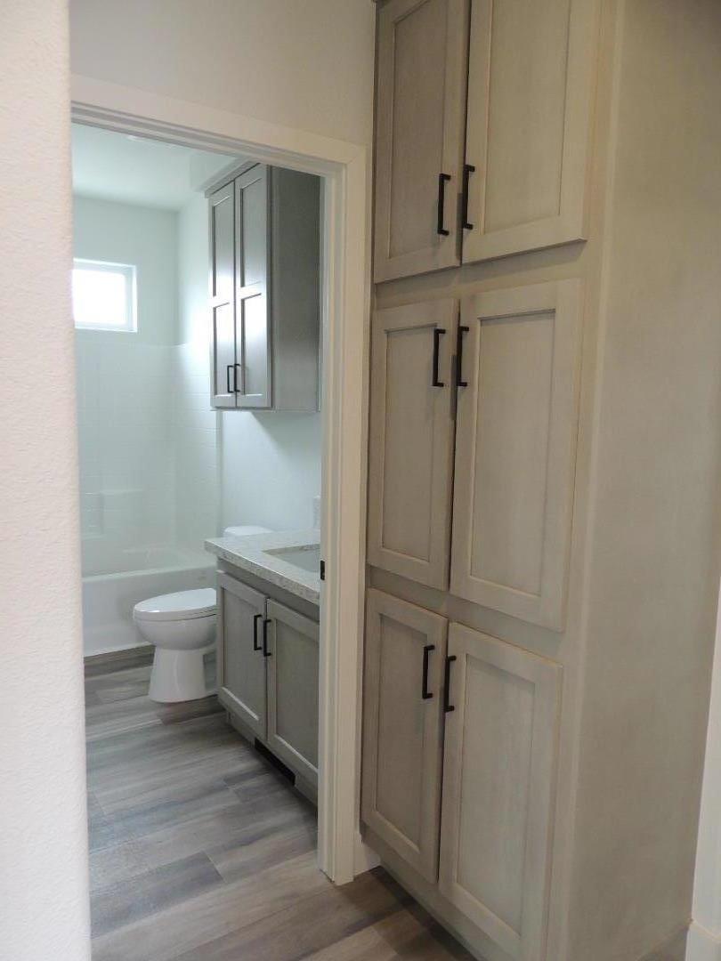 Detail Gallery Image 5 of 10 For 144 Holm Rd #93,  Watsonville,  CA 95076 - 3 Beds | 2 Baths