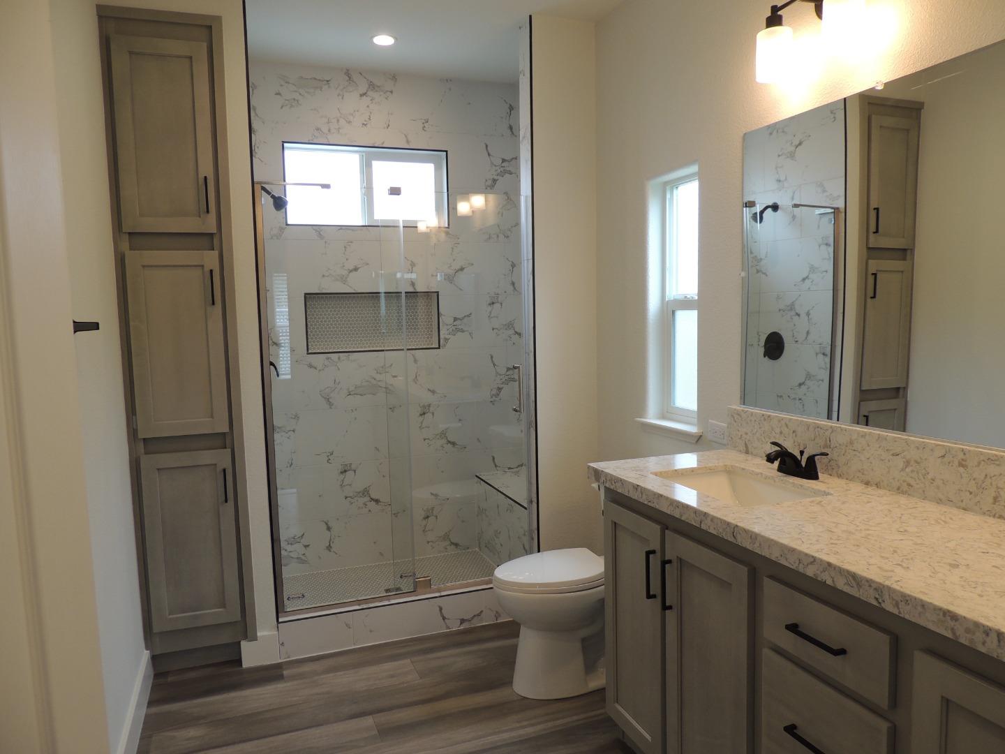 Detail Gallery Image 8 of 10 For 144 Holm Rd #93,  Watsonville,  CA 95076 - 3 Beds | 2 Baths