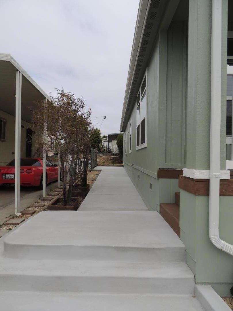 Detail Gallery Image 9 of 10 For 144 Holm Rd #93,  Watsonville,  CA 95076 - 3 Beds | 2 Baths