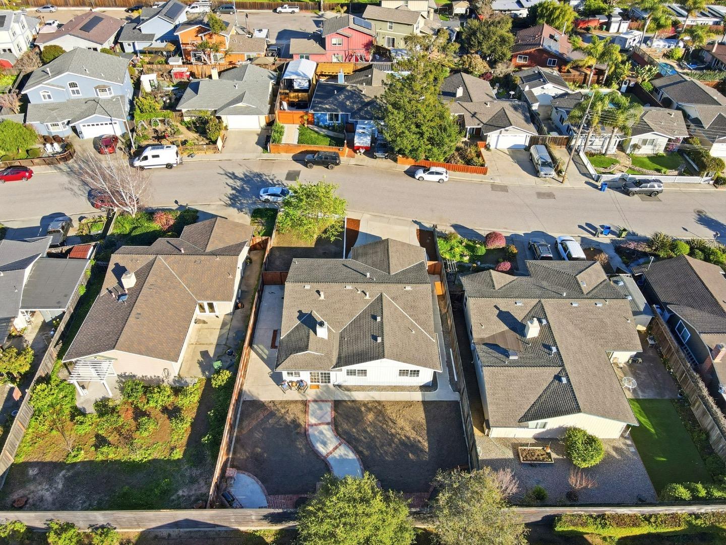 Detail Gallery Image 40 of 43 For 2027 Koopmans Ave, Santa Cruz,  CA 95062 - 3 Beds | 2 Baths