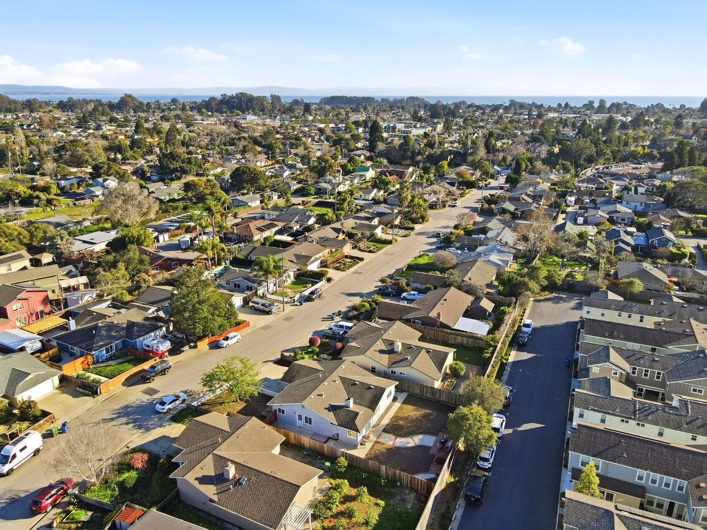 Detail Gallery Image 42 of 43 For 2027 Koopmans Ave, Santa Cruz,  CA 95062 - 3 Beds | 2 Baths