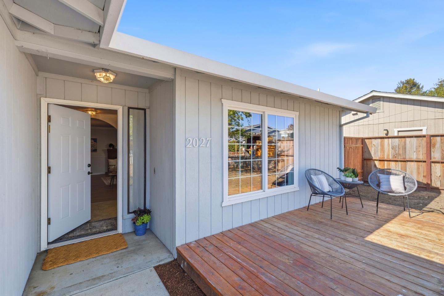 Detail Gallery Image 6 of 43 For 2027 Koopmans Ave, Santa Cruz,  CA 95062 - 3 Beds | 2 Baths