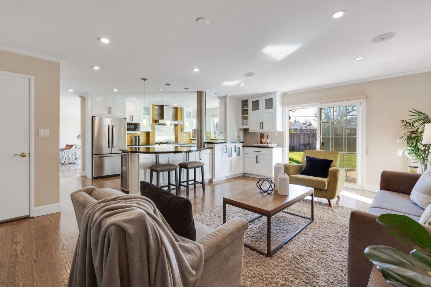 Detail Gallery Image 16 of 50 For 1063 Ginger Ln, San Jose,  CA 95128 - 4 Beds | 2/1 Baths