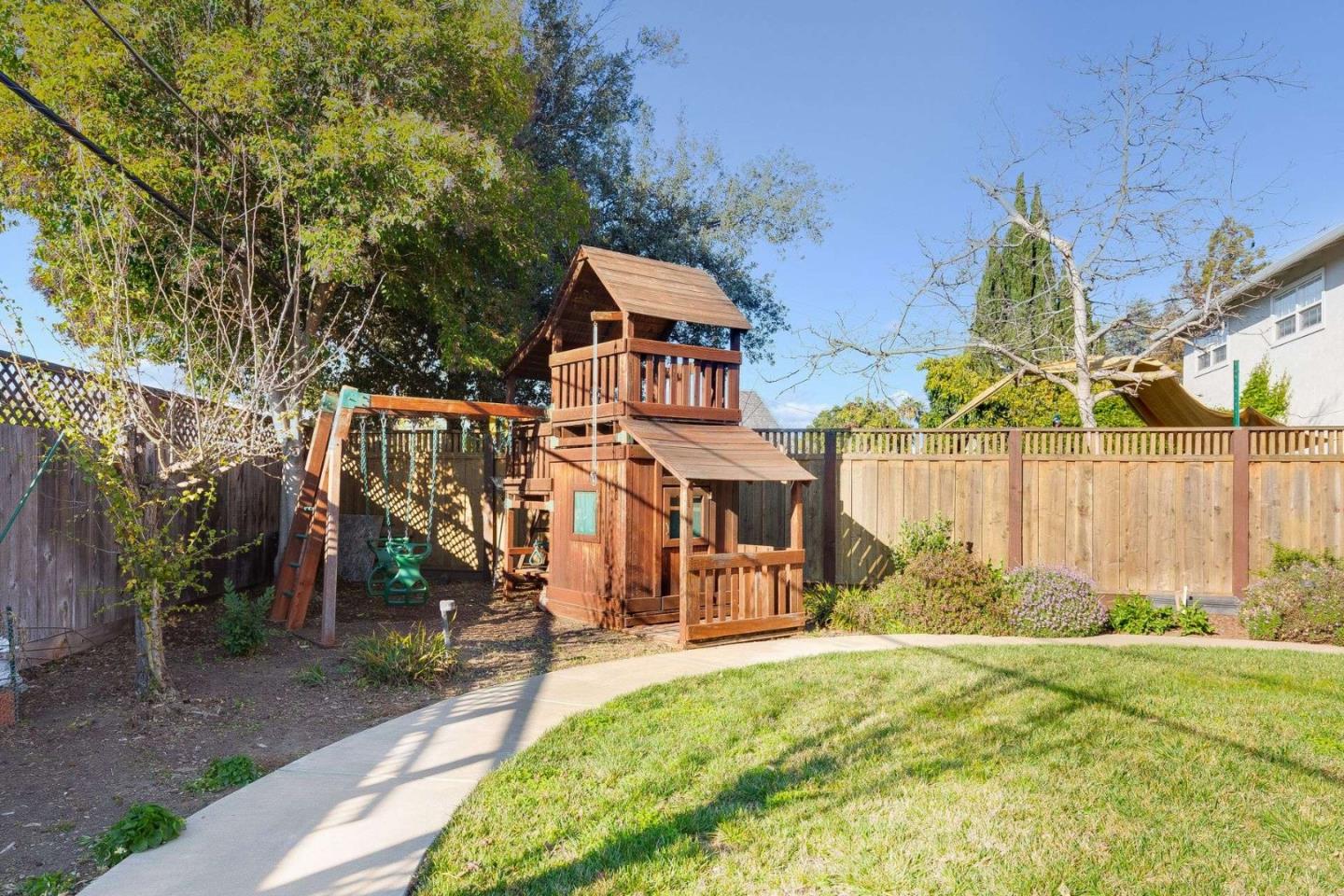 Detail Gallery Image 37 of 50 For 1063 Ginger Ln, San Jose,  CA 95128 - 4 Beds | 2/1 Baths