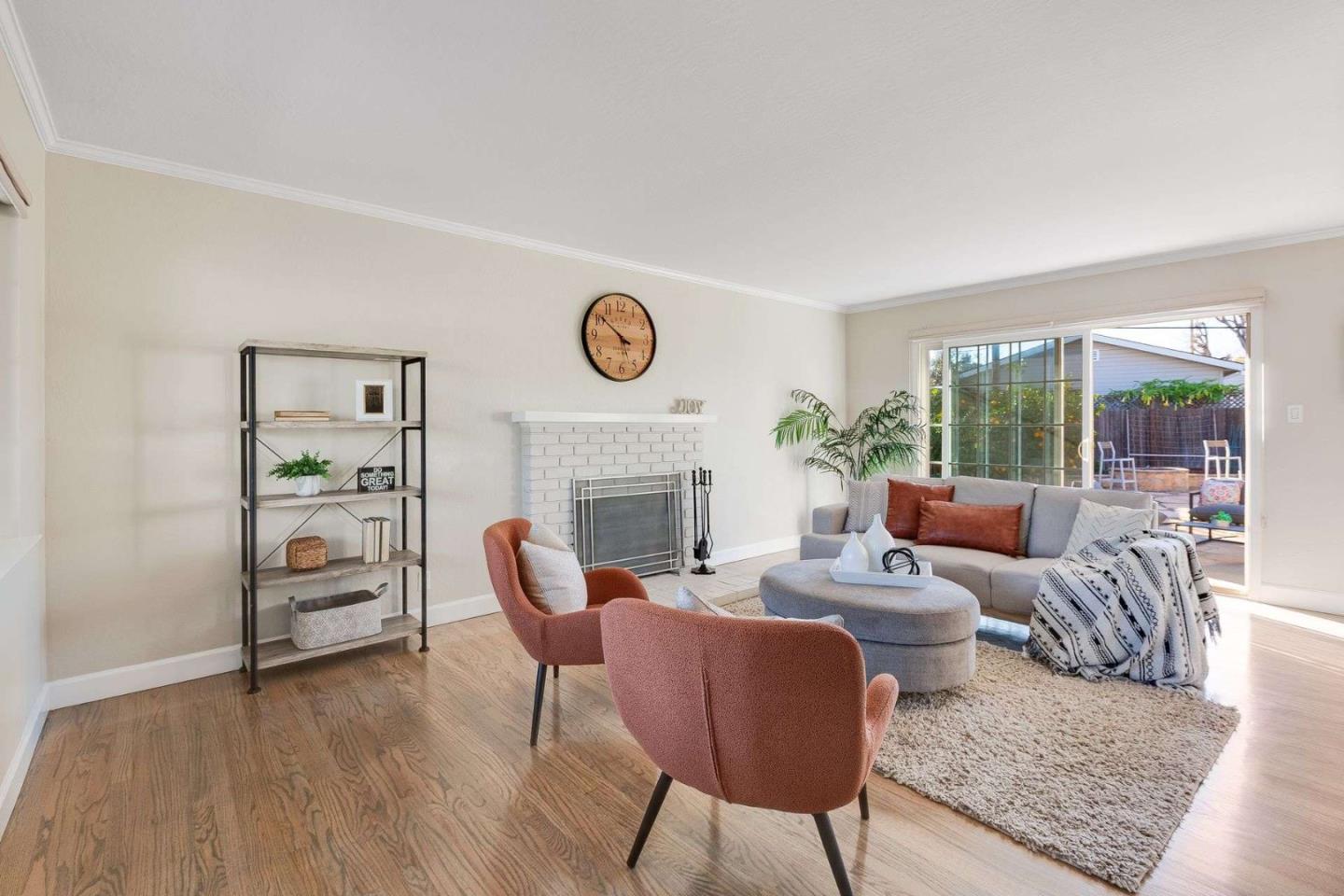 Detail Gallery Image 5 of 50 For 1063 Ginger Ln, San Jose,  CA 95128 - 4 Beds | 2/1 Baths