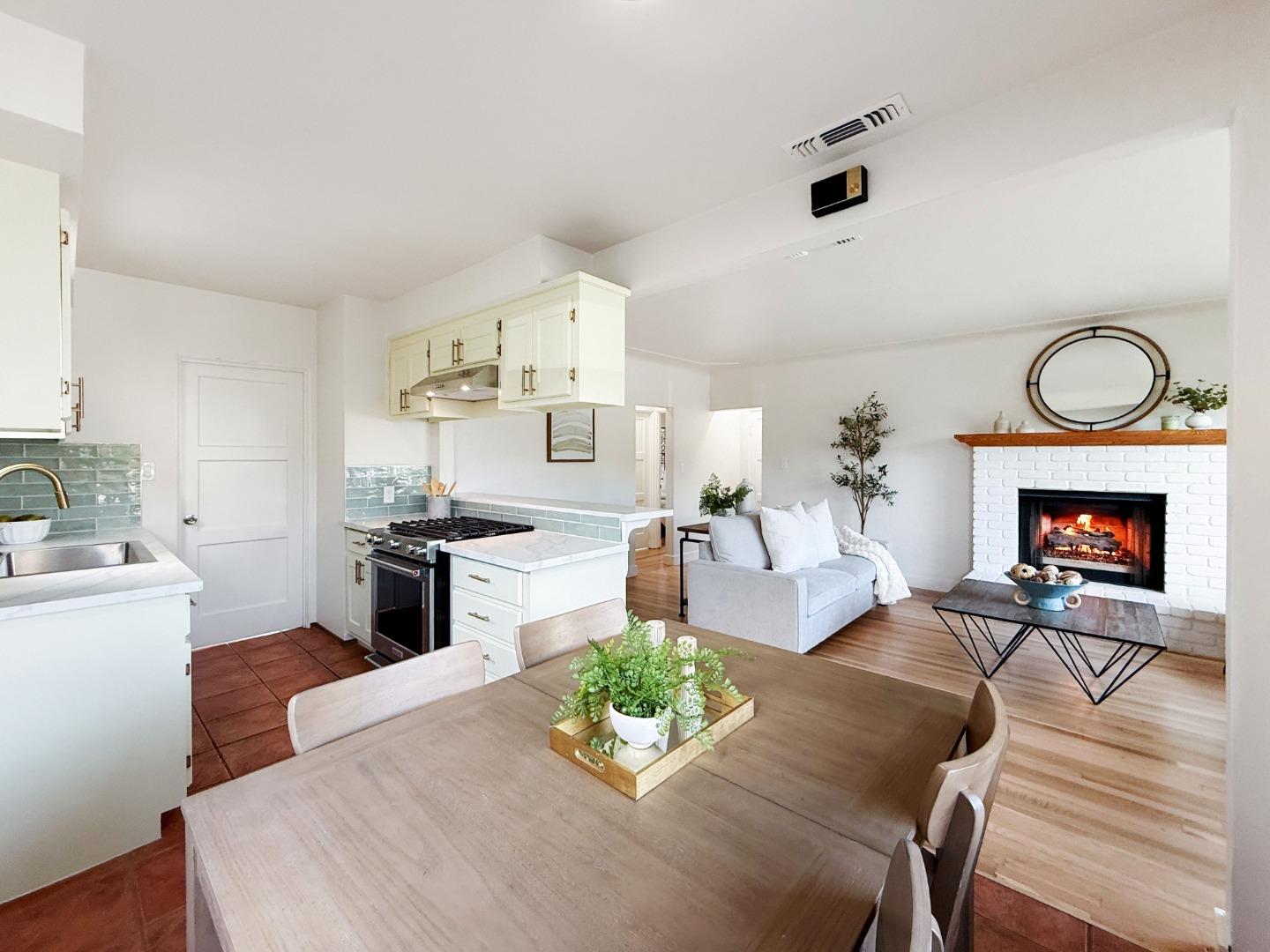 Detail Gallery Image 16 of 55 For 625 Gilroy Dr, Capitola,  CA 95010 - 2 Beds | 1 Baths