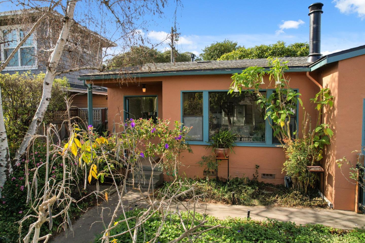 Detail Gallery Image 37 of 55 For 625 Gilroy Dr, Capitola,  CA 95010 - 2 Beds | 1 Baths