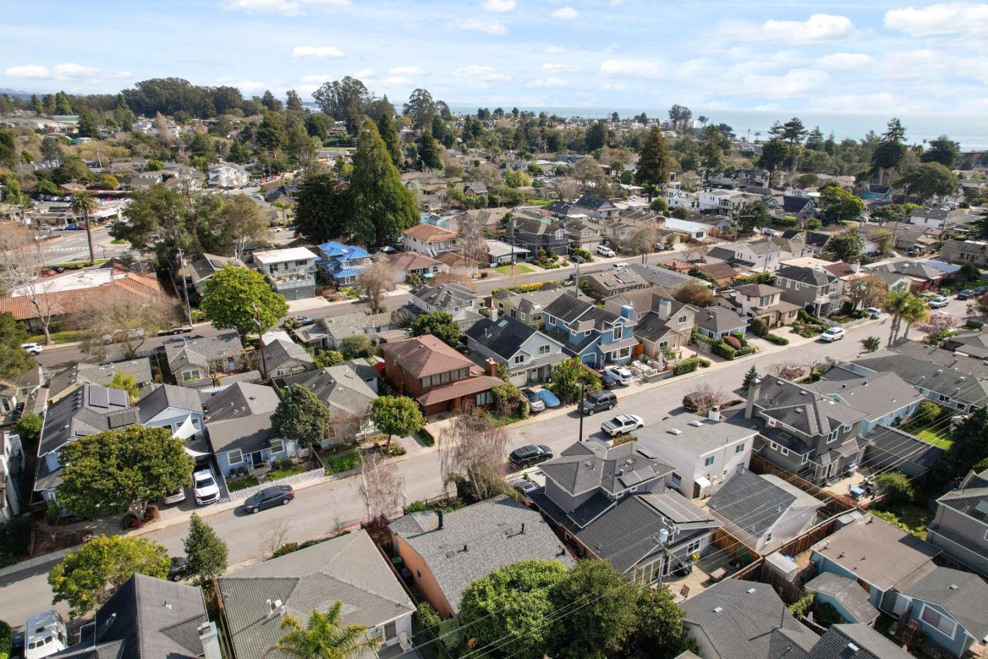 Detail Gallery Image 39 of 55 For 625 Gilroy Dr, Capitola,  CA 95010 - 2 Beds | 1 Baths