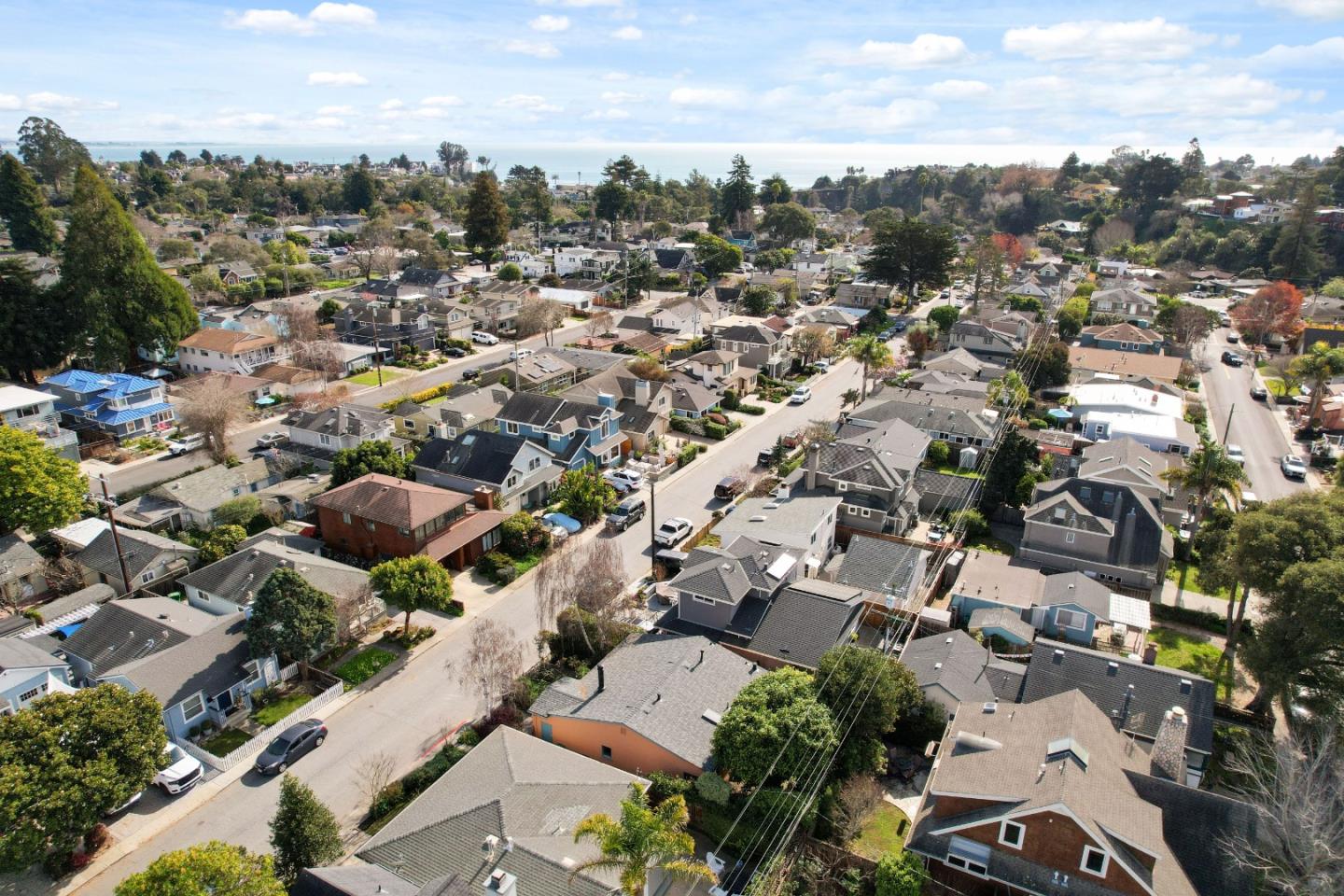 Detail Gallery Image 41 of 55 For 625 Gilroy Dr, Capitola,  CA 95010 - 2 Beds | 1 Baths
