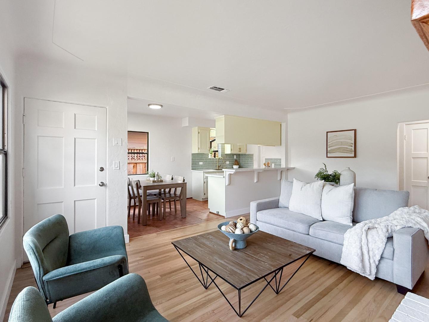 Detail Gallery Image 9 of 55 For 625 Gilroy Dr, Capitola,  CA 95010 - 2 Beds | 1 Baths