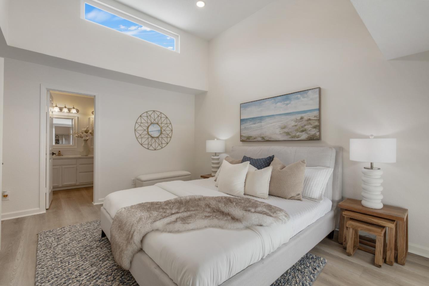 Detail Gallery Image 6 of 11 For 19861 Portal Plz, Cupertino,  CA 95014 - 2 Beds | 2/1 Baths