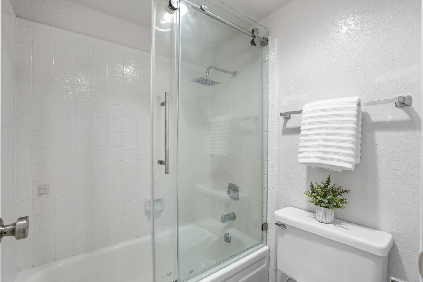 Detail Gallery Image 23 of 42 For 35 W 20th Ave #203,  San Mateo,  CA 94403 - 2 Beds | 2 Baths