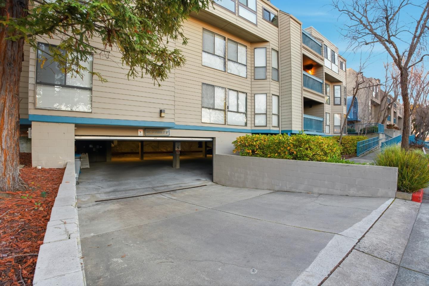 Detail Gallery Image 40 of 42 For 35 W 20th Ave #203,  San Mateo,  CA 94403 - 2 Beds | 2 Baths